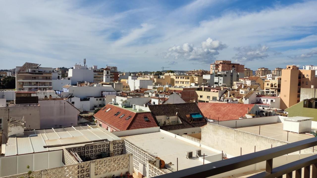 Апартаменты En El Centro Y Al Lado De La Playa Фуэнхирола Экстерьер фото